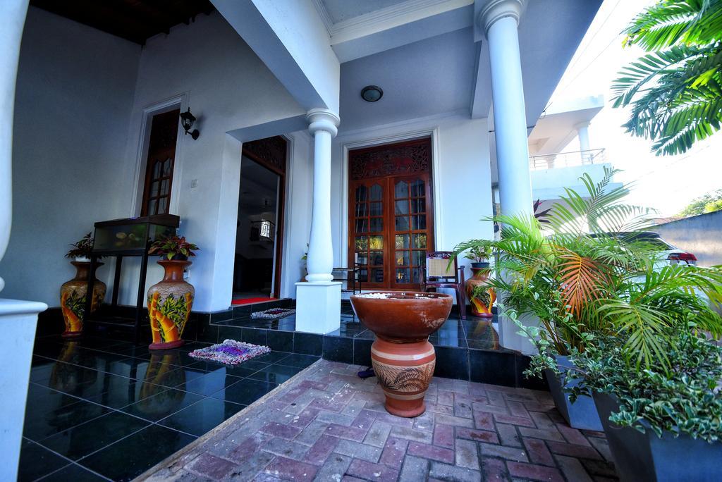 Asian Villa Negombo Exterior photo